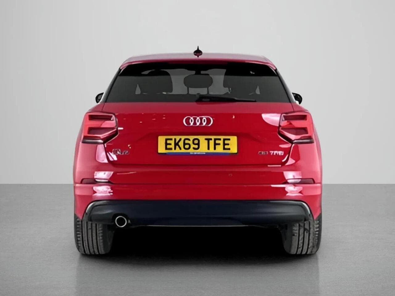 Audi Q2 thumbnail Rear