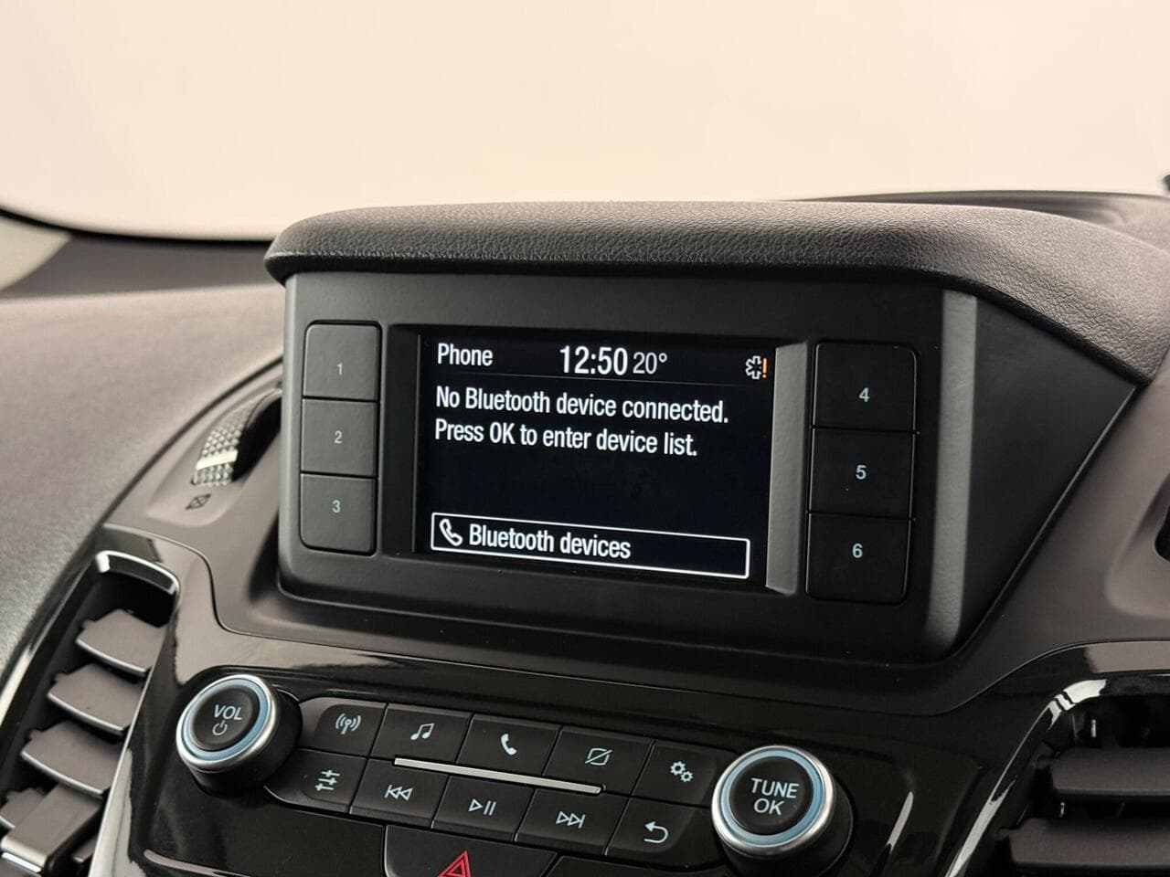Ford Transit Connect thumbnail Infotainment System