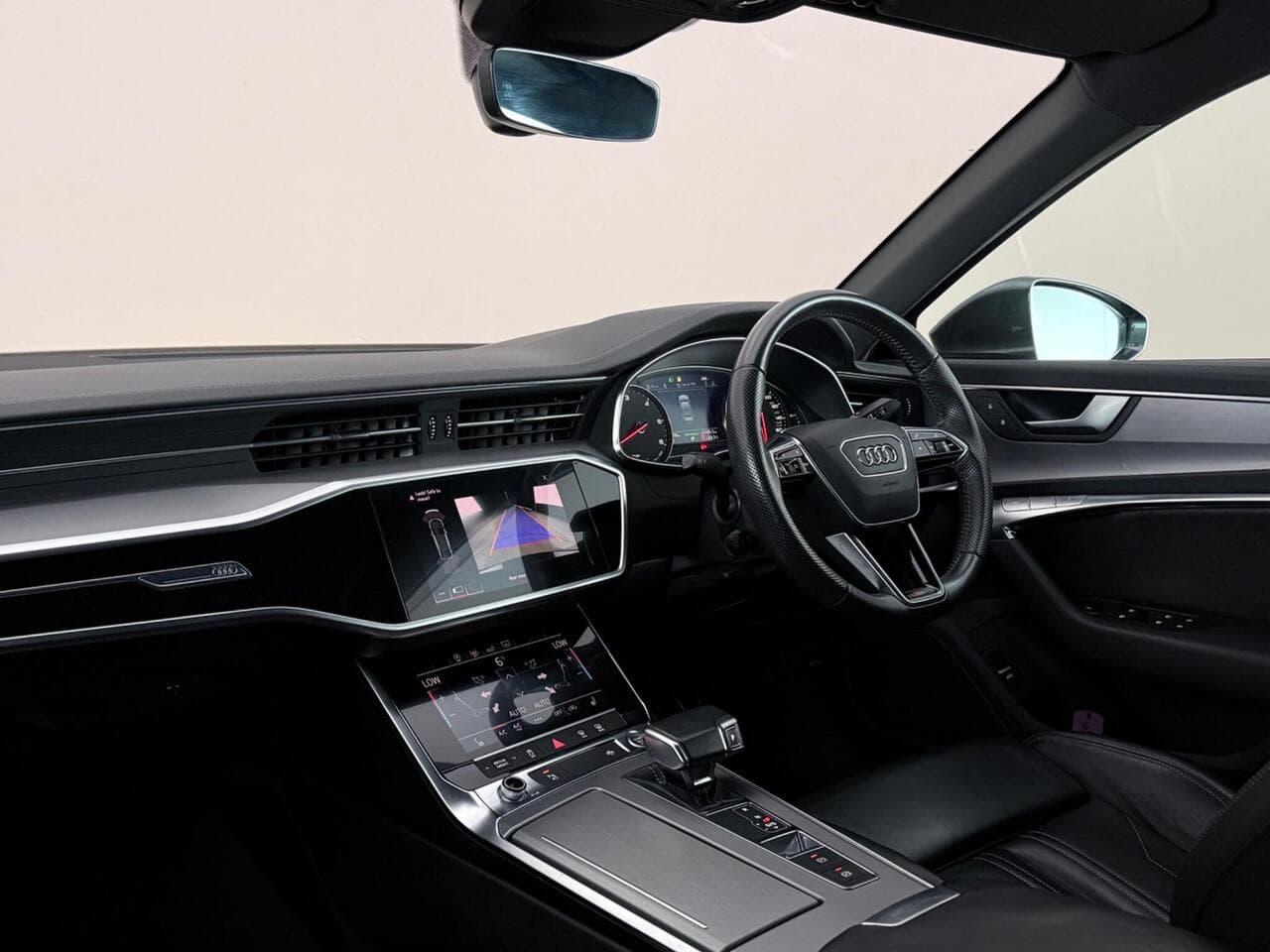 Audi A6 Saloon thumbnail Interior Front
