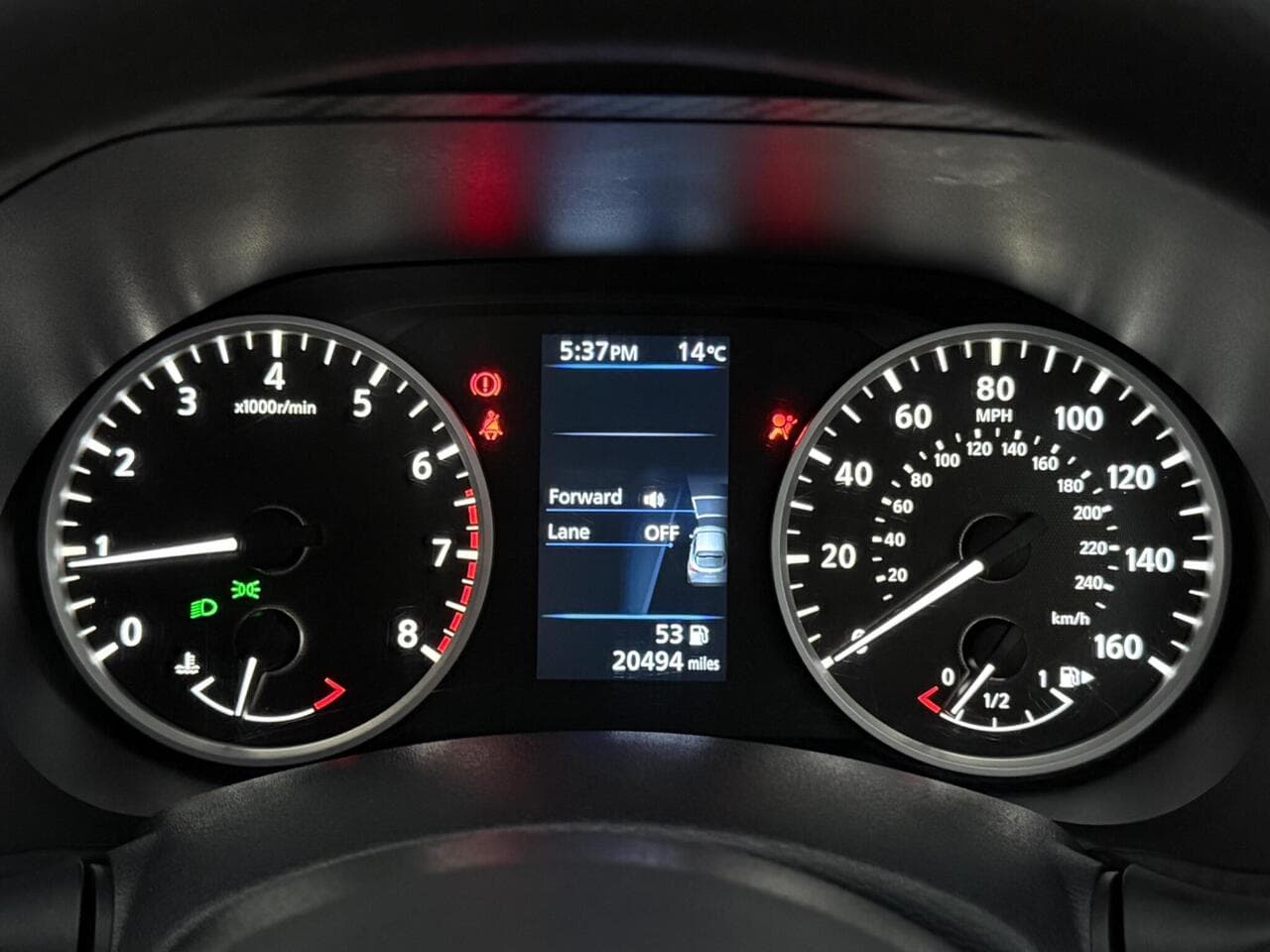 Nissan Juke thumbnail Driver Instruments