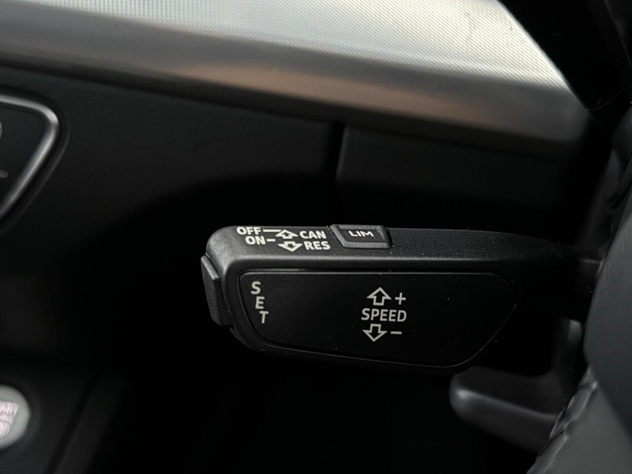 Audi Q5 thumbnail Misc Controls