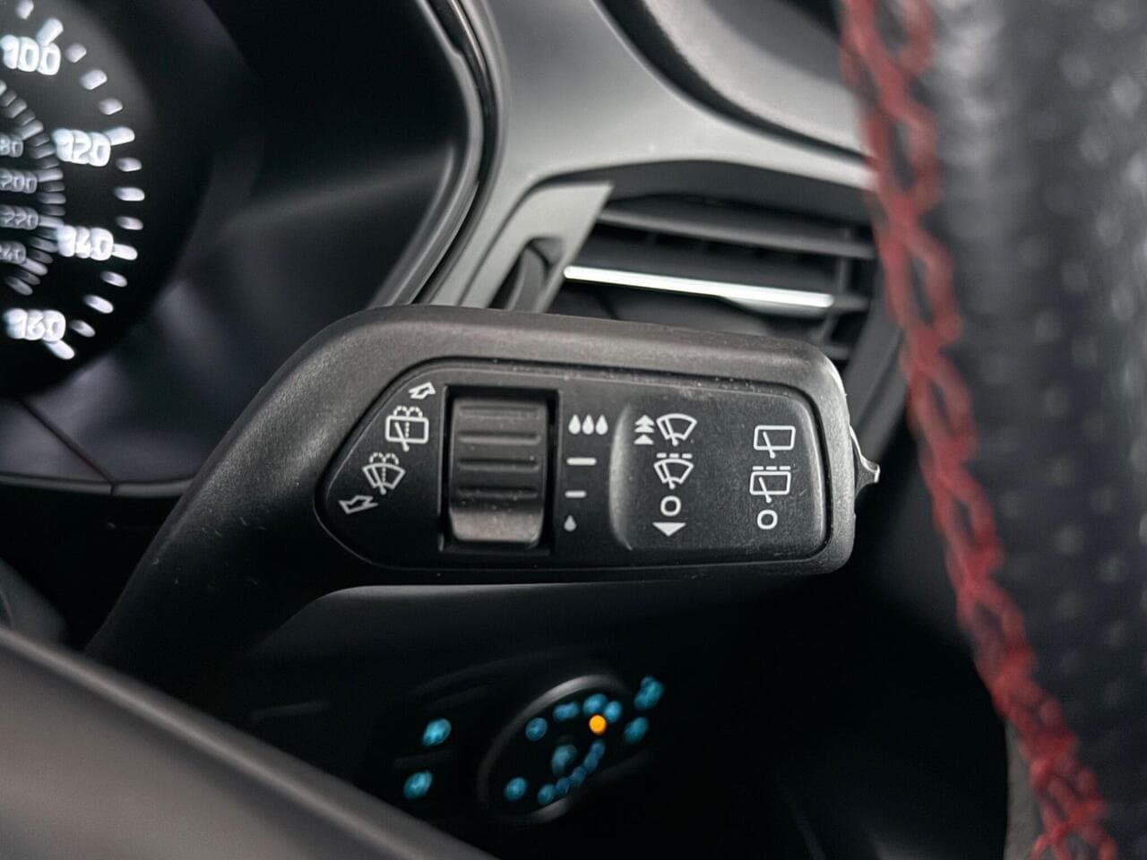 Ford Focus thumbnail Misc Controls