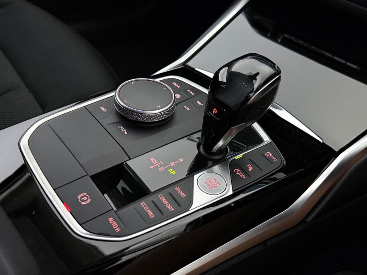 BMW 3 Series thumbnail Interior Front