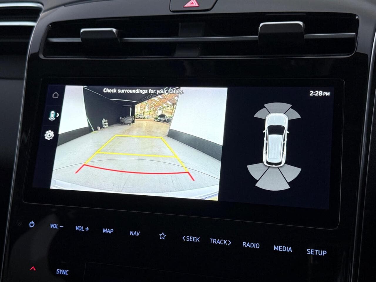 Hyundai TUCSON thumbnail Infotainment System