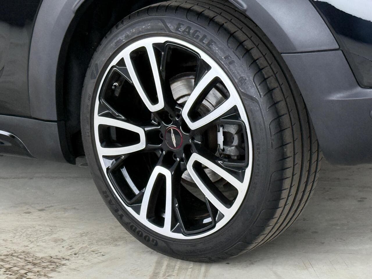 MINI Countryman thumbnail Wheel