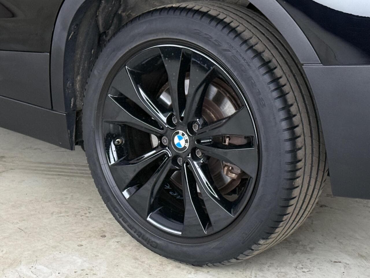 BMW X2 thumbnail Wheel