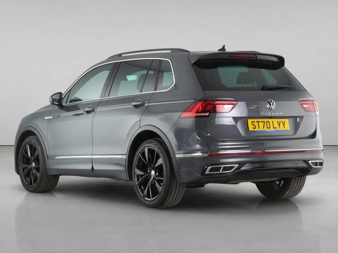 Volkswagen Tiguan thumbnail Rear Left