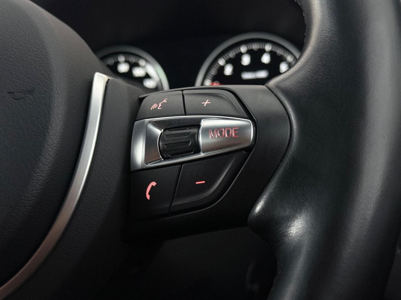 BMW X1 thumbnail Misc Controls