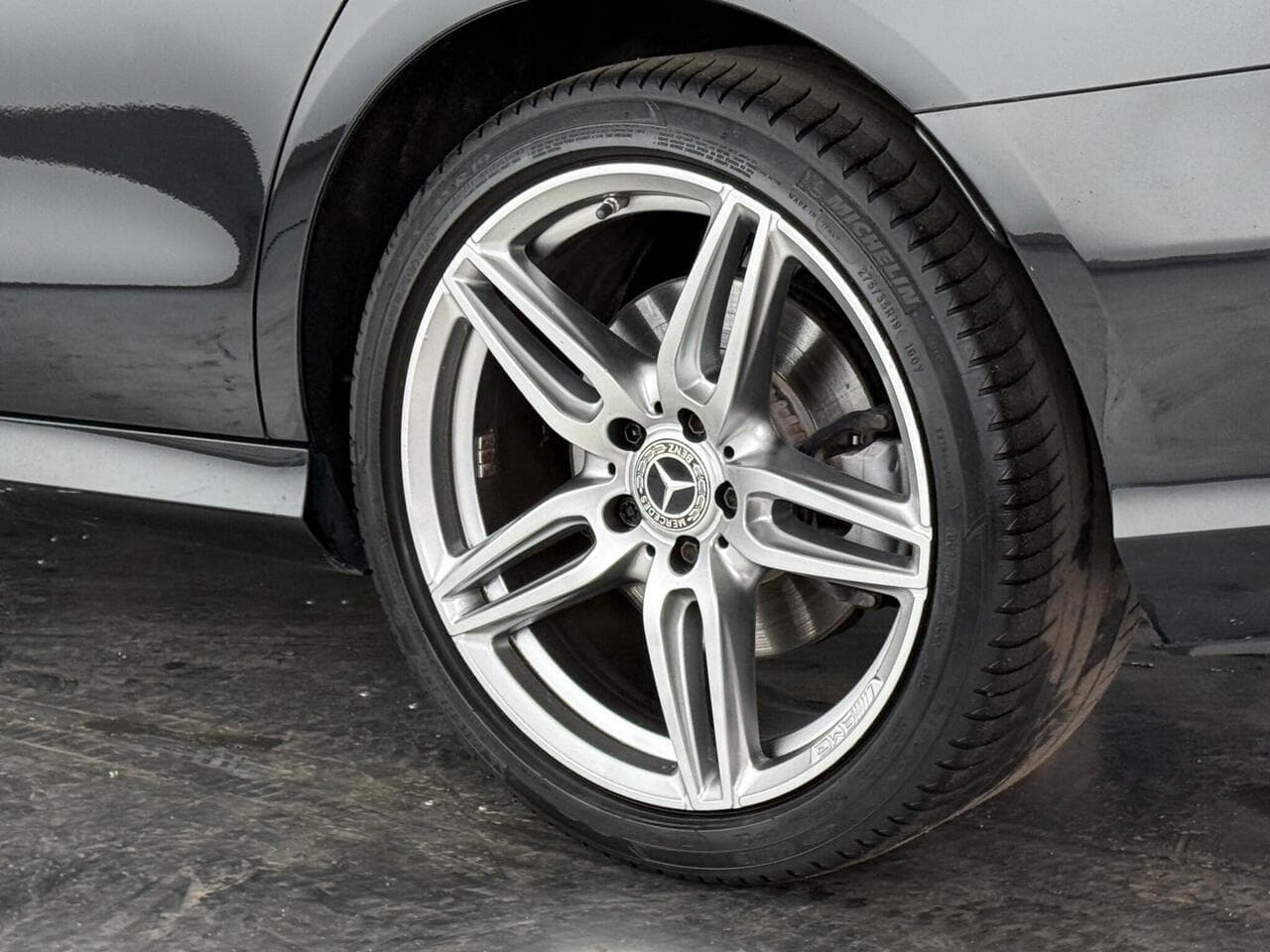 Mercedes-Benz E Class thumbnail Wheel