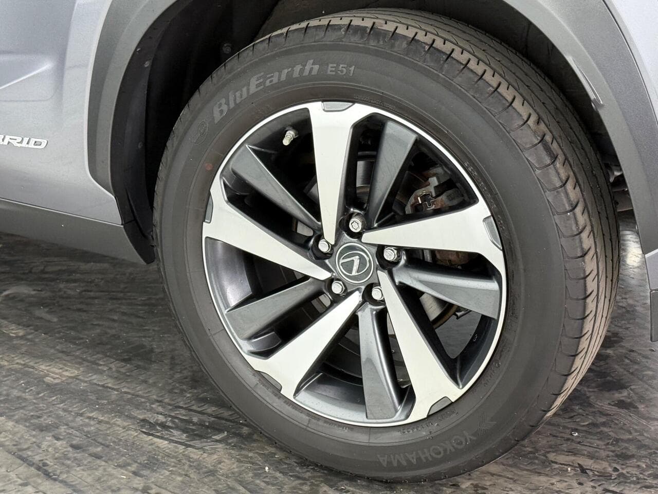 Lexus NX thumbnail Wheel