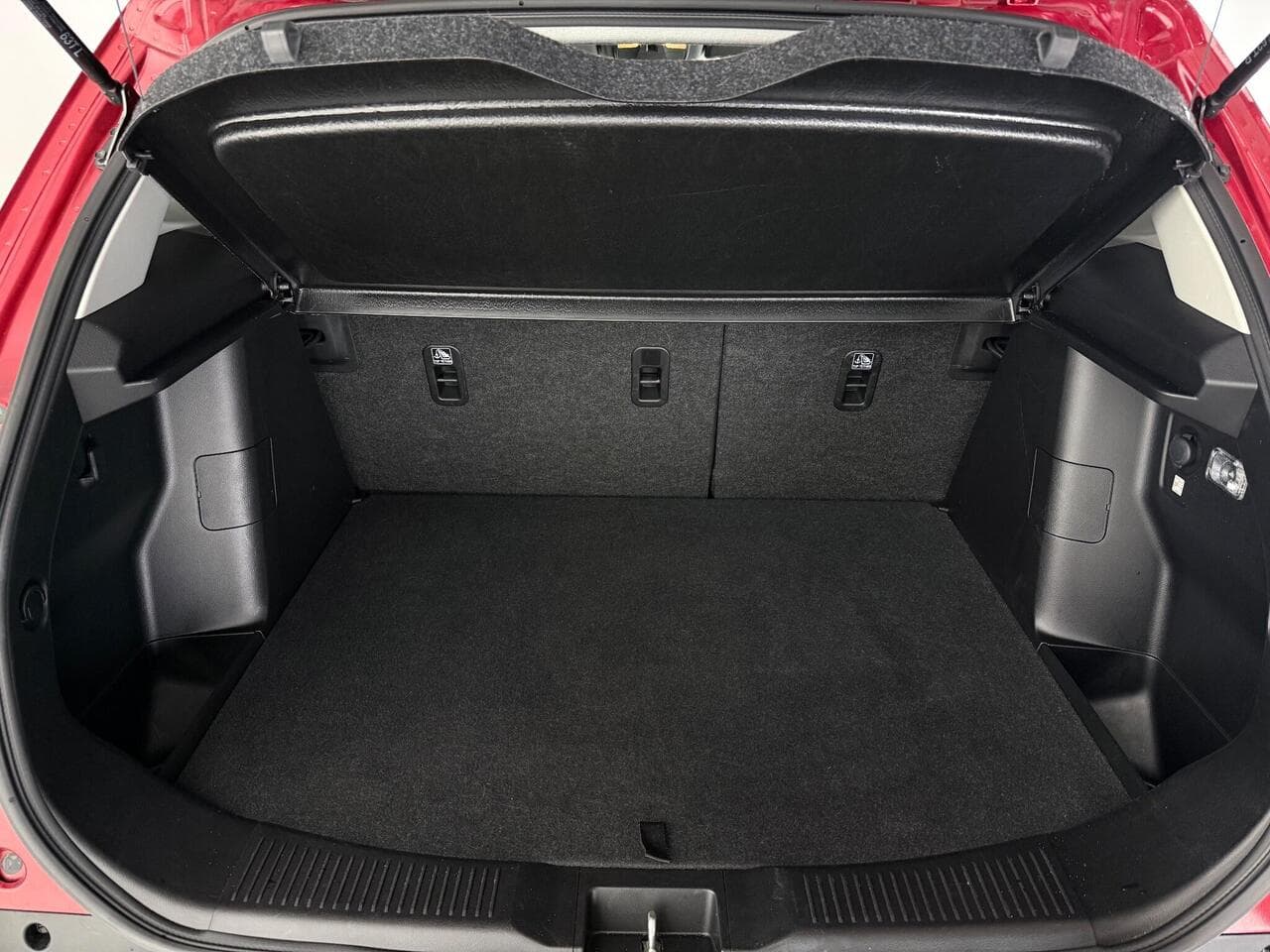 Suzuki S-Cross thumbnail Boot