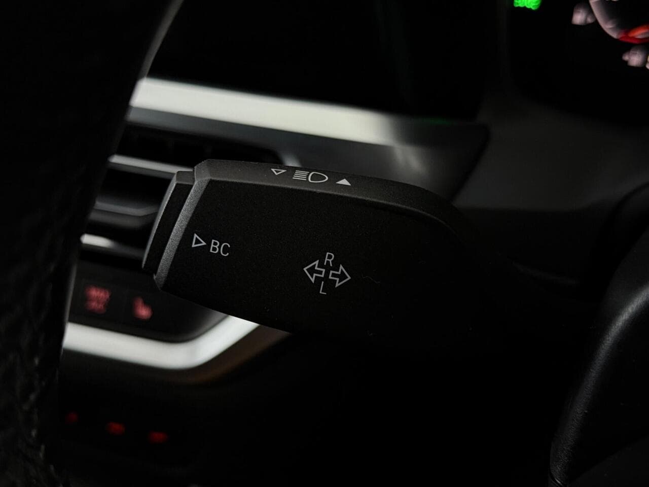 BMW 3 Series thumbnail Misc Controls