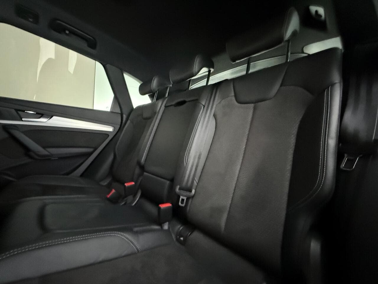 Audi Q5 thumbnail Seats Rear