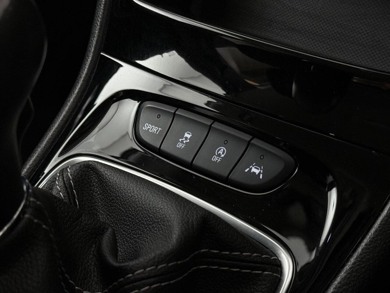Vauxhall Astra thumbnail Misc Controls