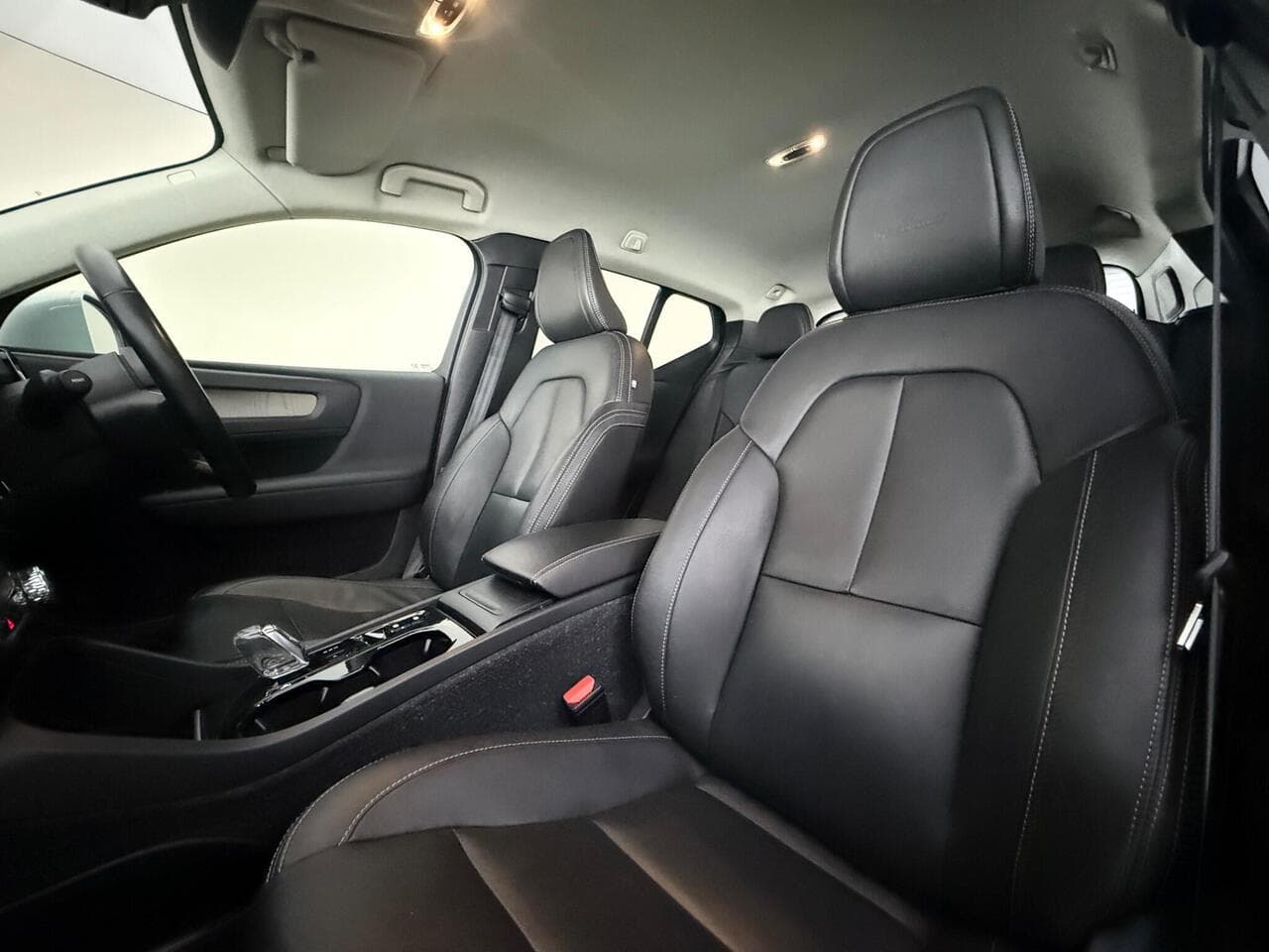 Volvo XC40 thumbnail Seat Front Passenger