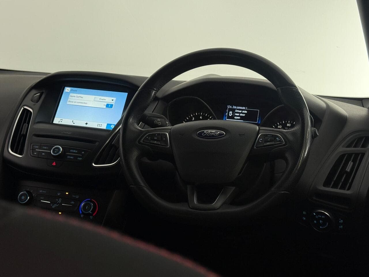 Ford Focus thumbnail Steering Wheel