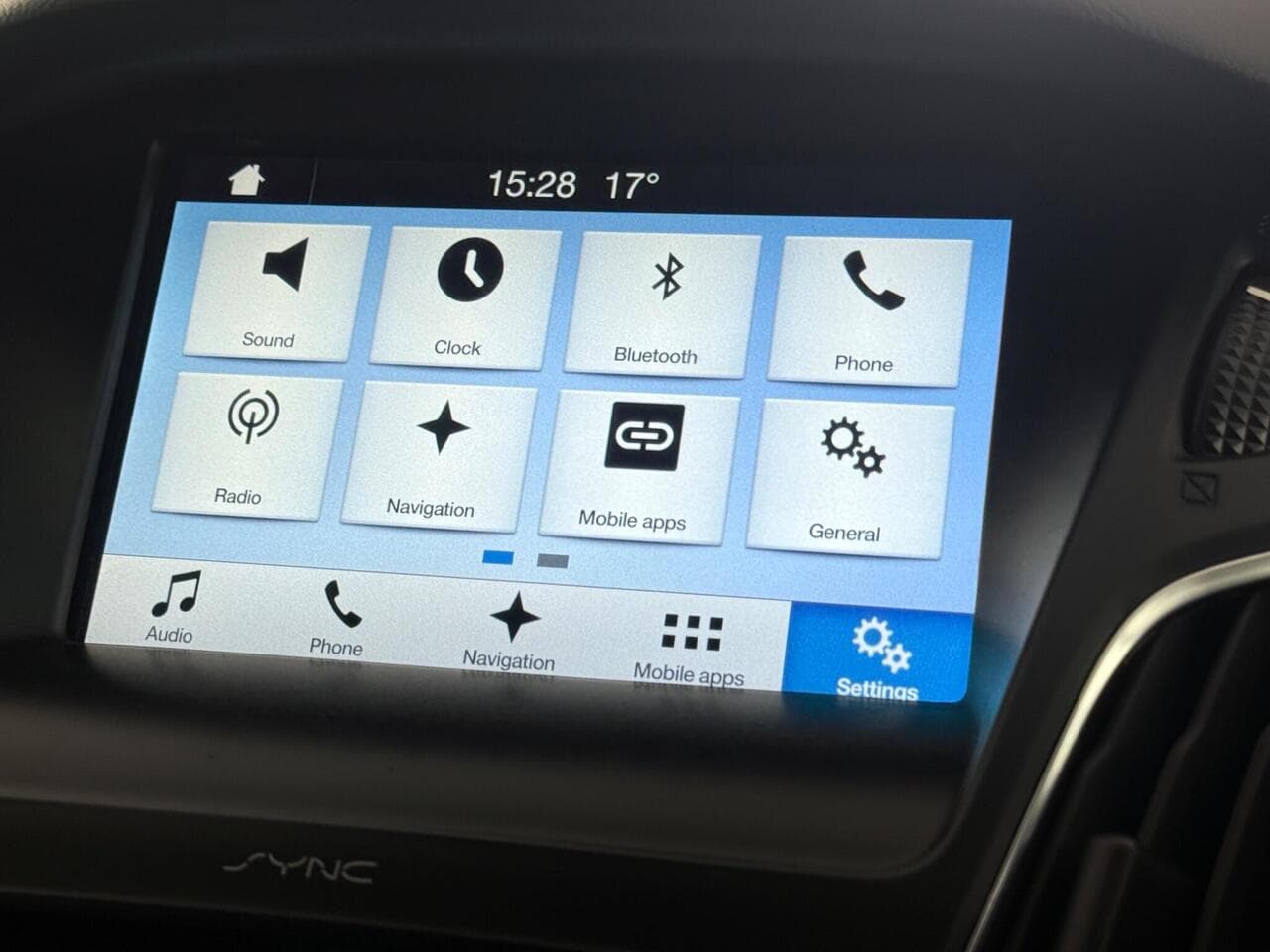 Ford Focus thumbnail Infotainment System