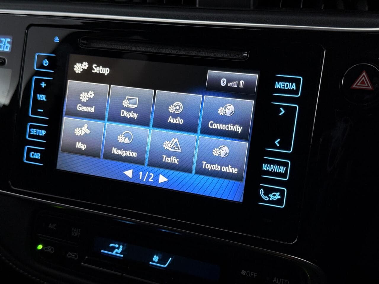 Toyota Auris thumbnail Infotainment System