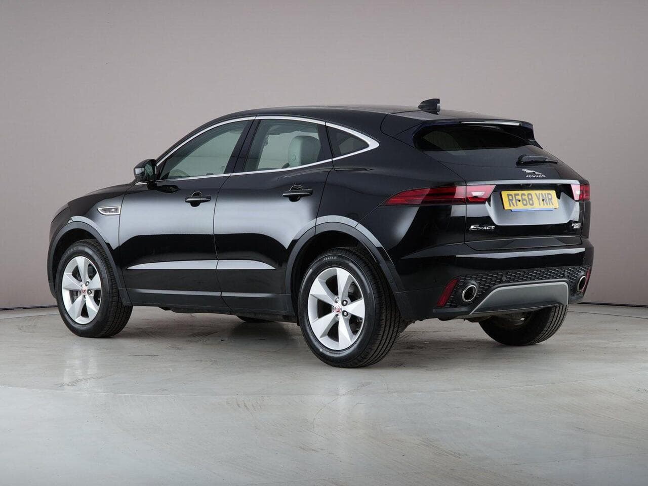 Jaguar E-PACE thumbnail Side Left
