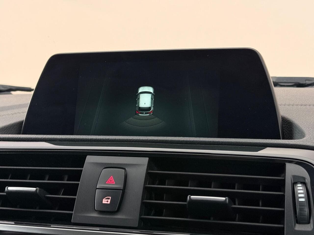 BMW 1 Series thumbnail Infotainment System