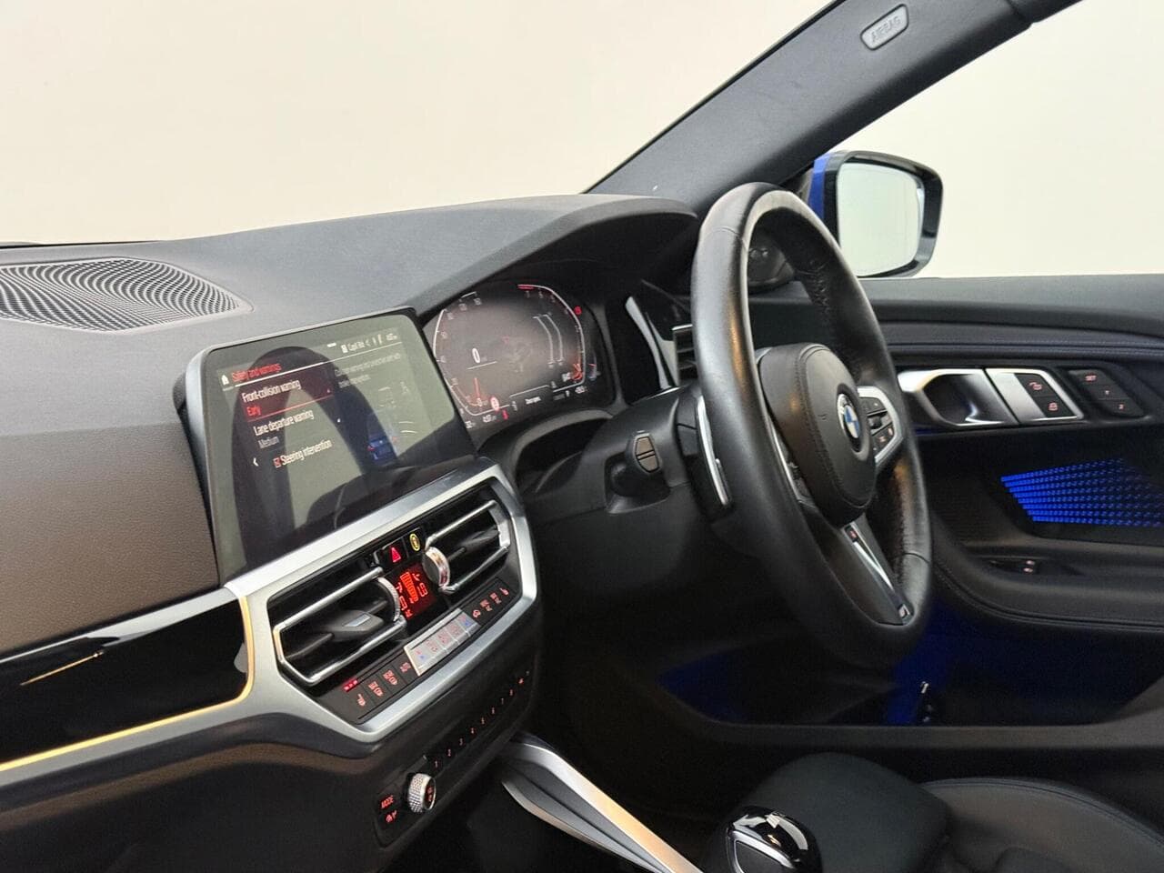 BMW 2 Series thumbnail Interior Front