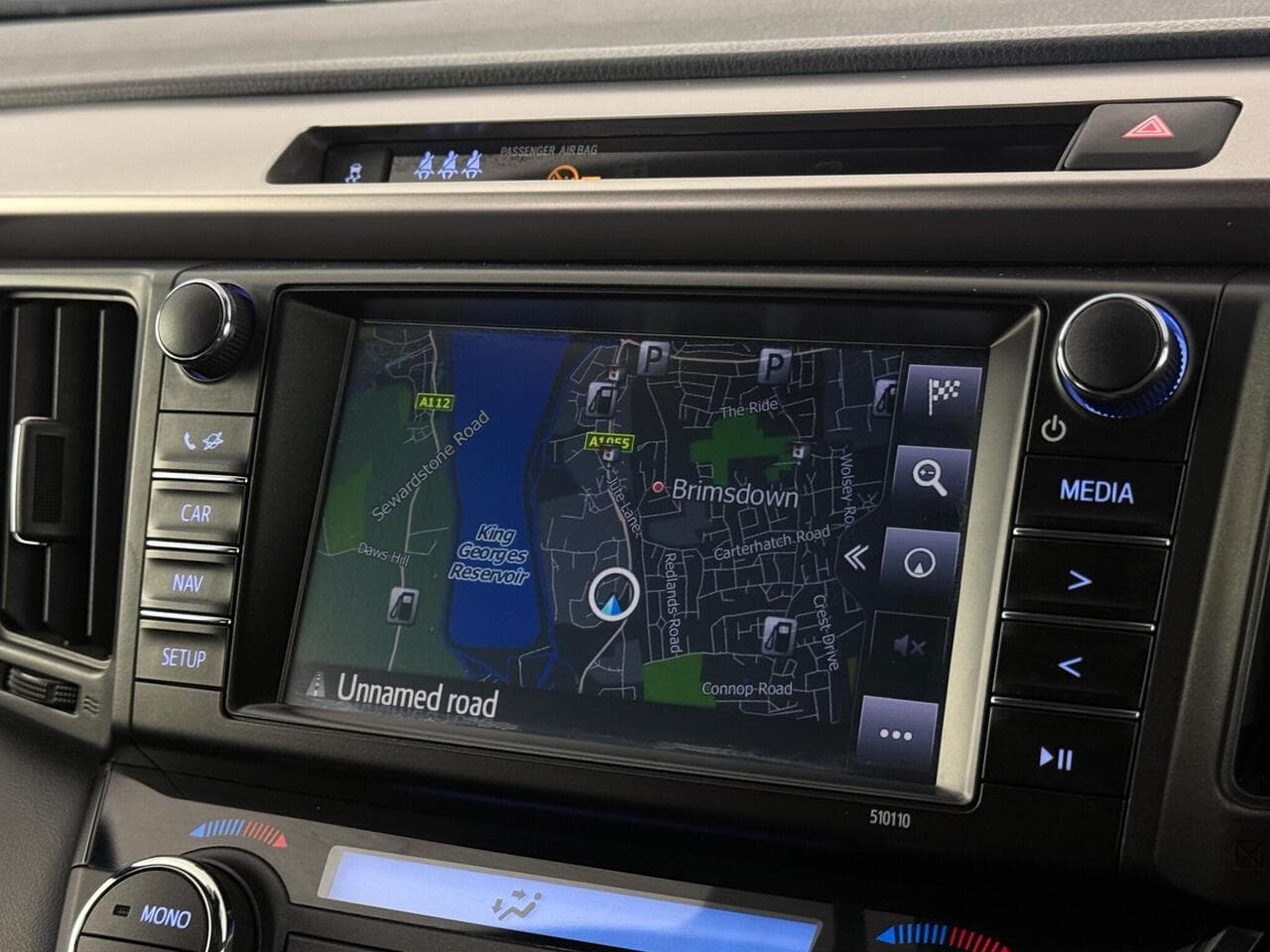 Toyota RAV4 thumbnail Infotainment System