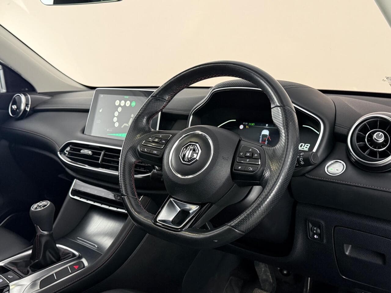 MG MG HS thumbnail Interior Front