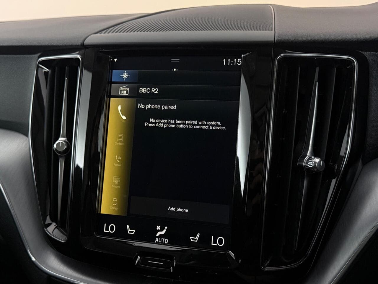 Volvo XC60 thumbnail Infotainment System