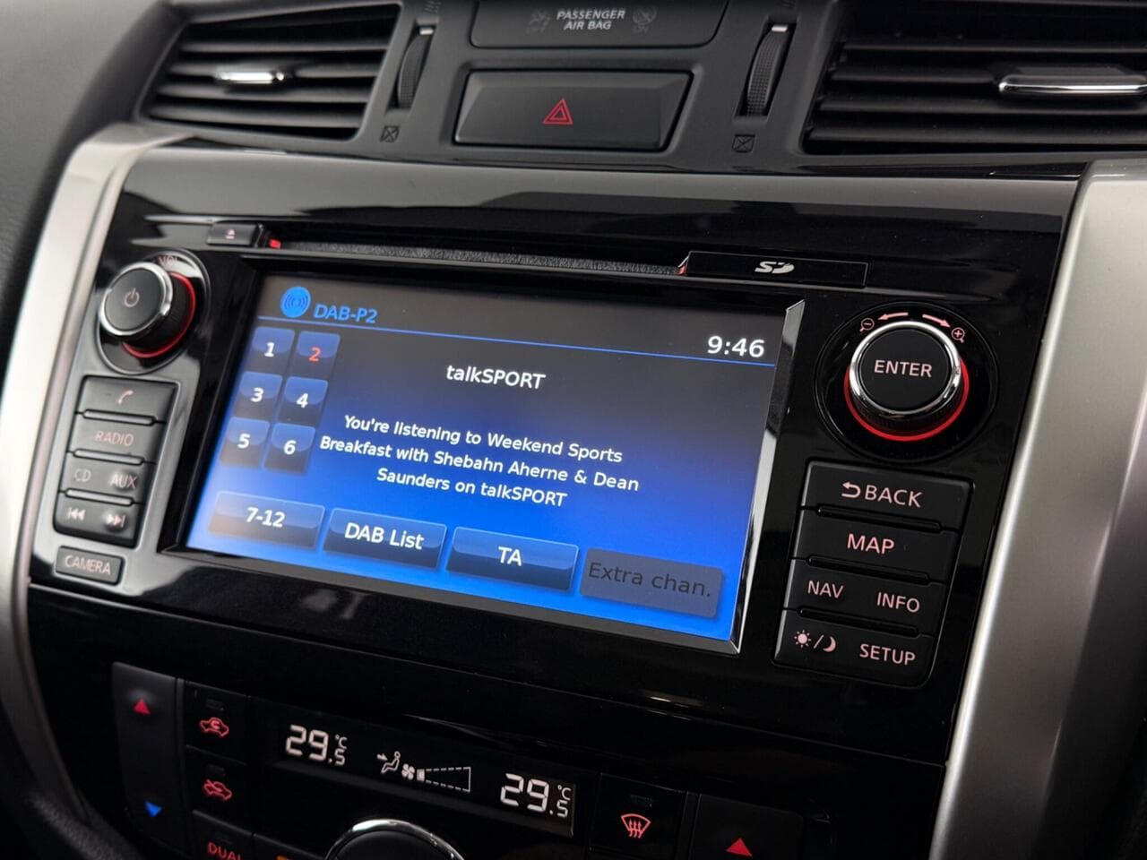 Nissan Navara thumbnail Infotainment System