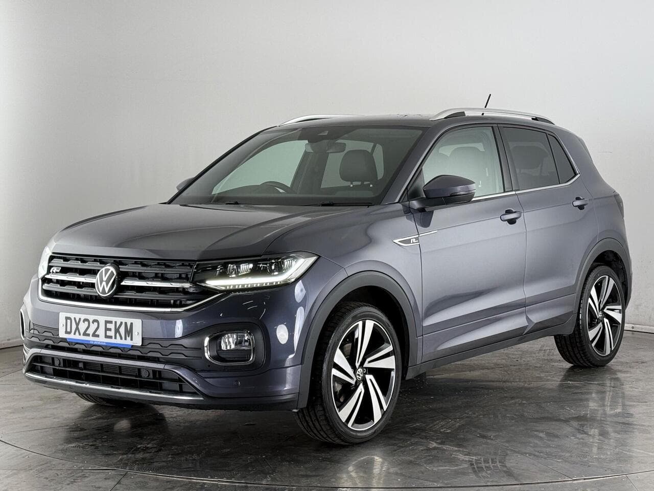 Volkswagen T-Cross thumbnail Front Left