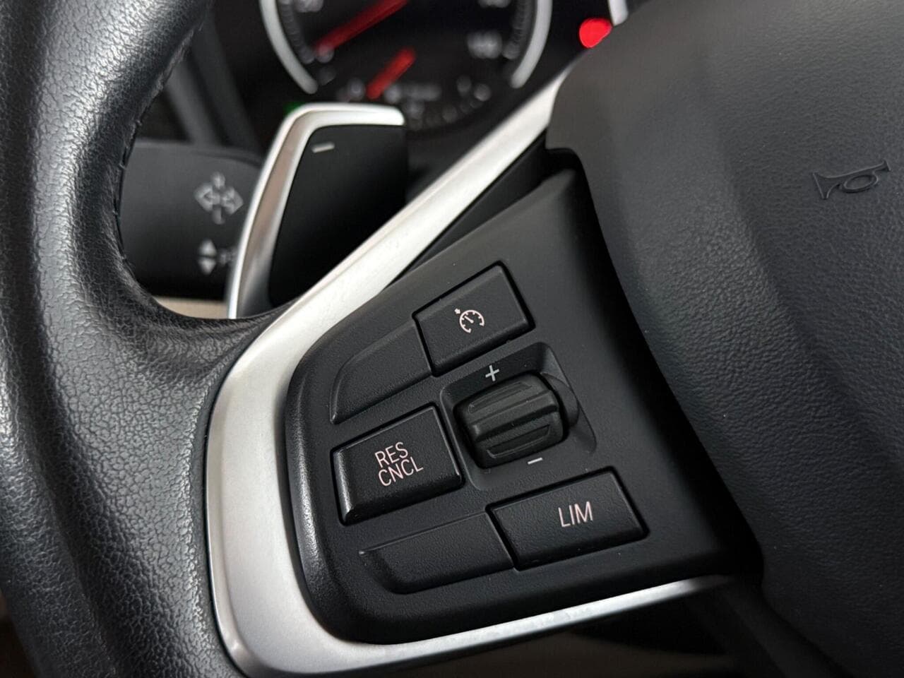 BMW 2 Series Gran Tourer thumbnail Misc Controls