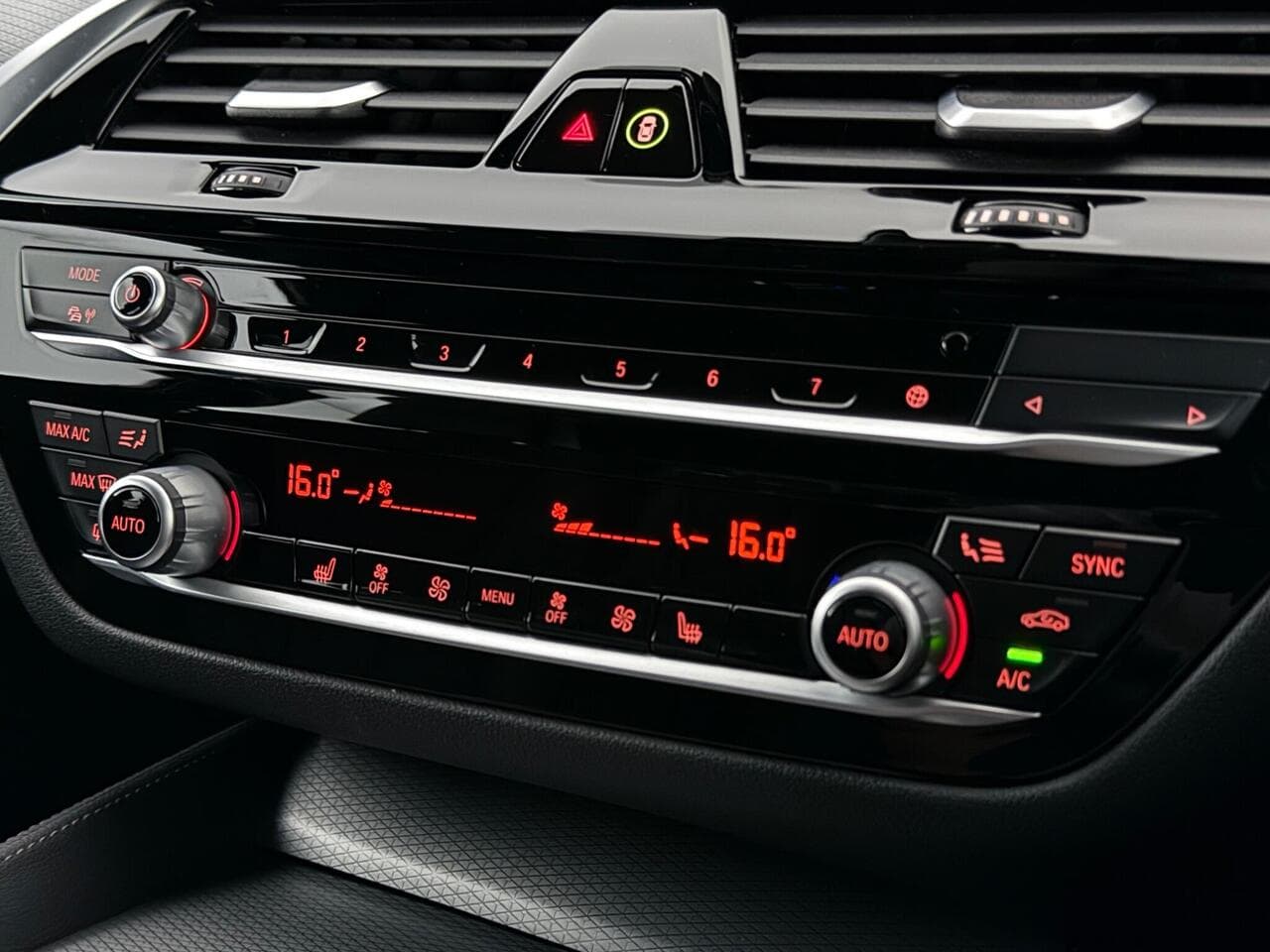 BMW 5 Series thumbnail Infotainment System