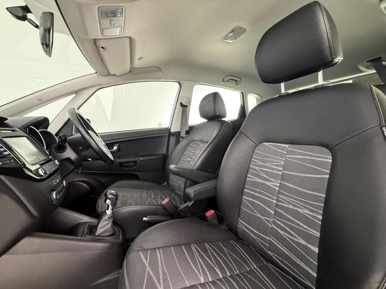 Kia Venga thumbnail Seat Front Passenger