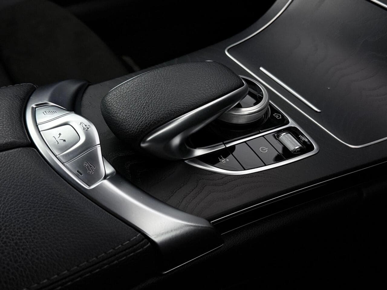 Mercedes-Benz C Class thumbnail Inconclusive
