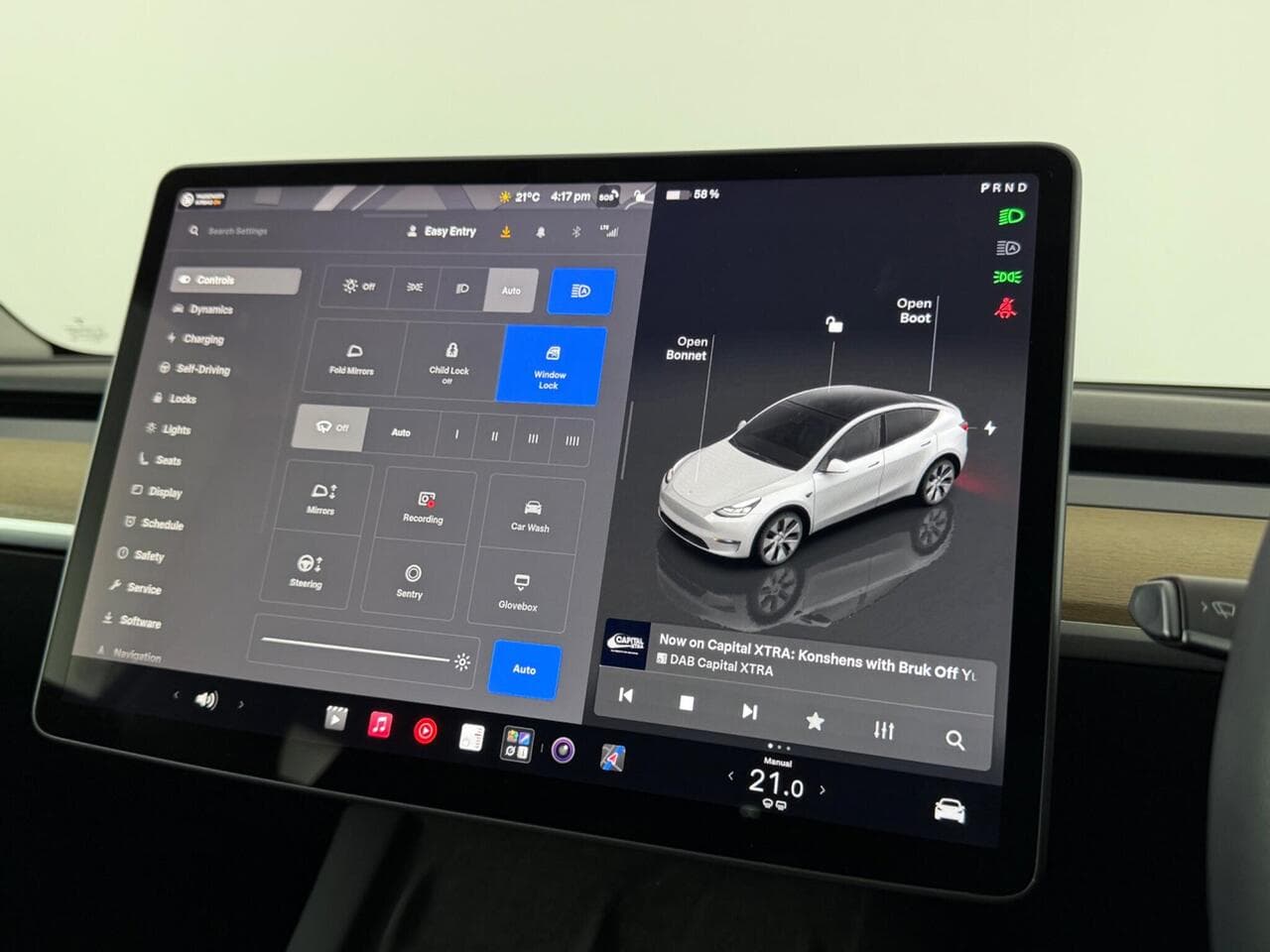 Tesla Model Y thumbnail Infotainment System