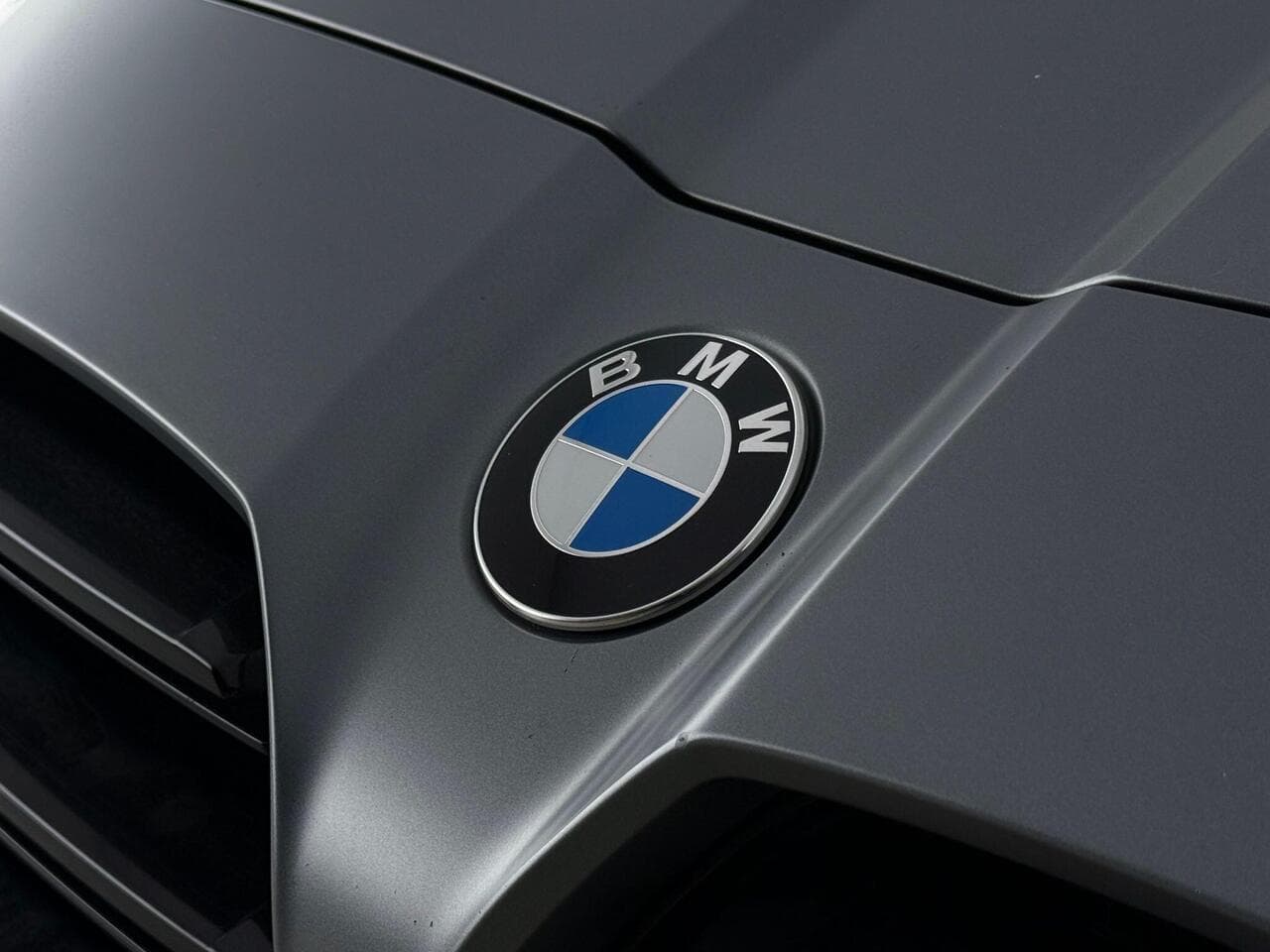 BMW M3 thumbnail Badge Exterior