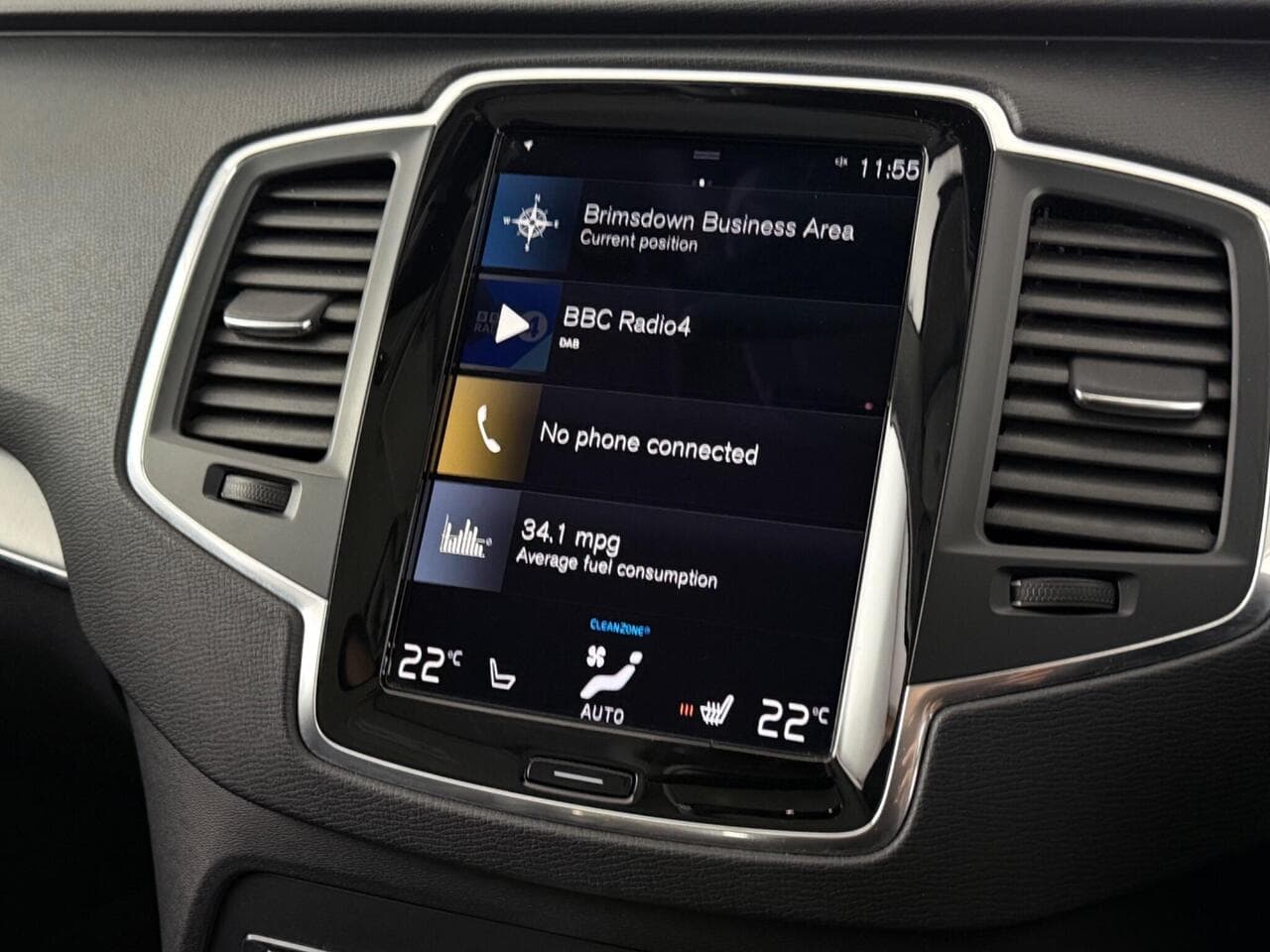 Volvo XC90 thumbnail Infotainment System
