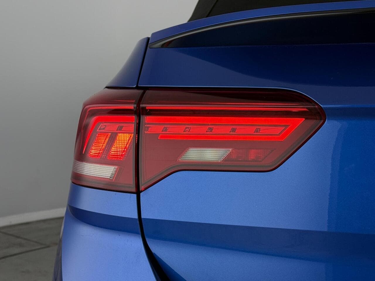 Volkswagen T-Roc thumbnail Lights Rear