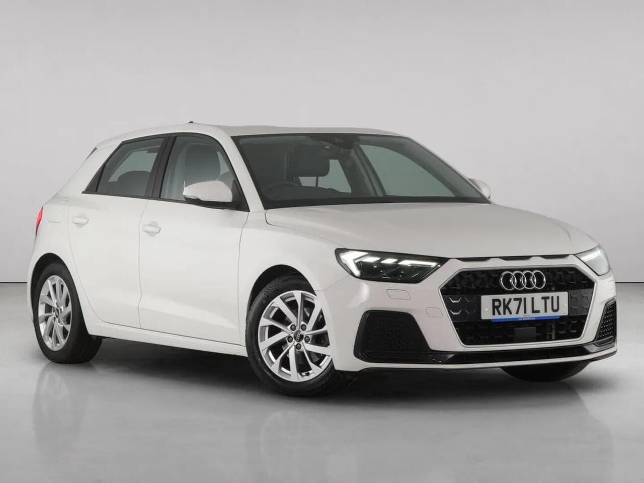 Audi A1 - Audi A1 1.0 TFSI 30 Sport Sportback 5dr Petrol Manual Euro 6 (s/s) (110 ps)