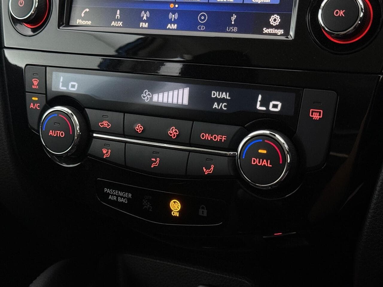 Nissan Qashqai thumbnail Infotainment System