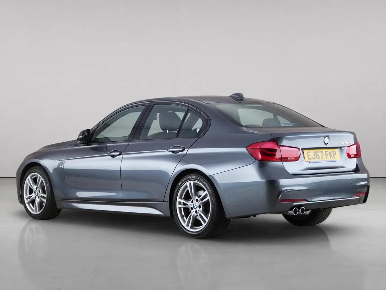 BMW 3 Series thumbnail Rear Left