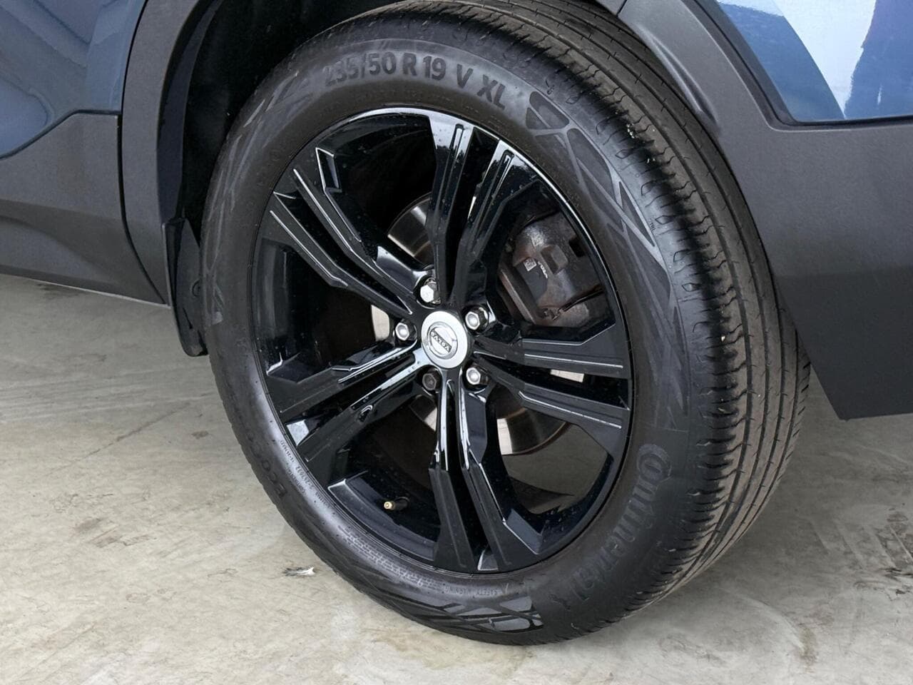 Volvo XC40 thumbnail Wheel