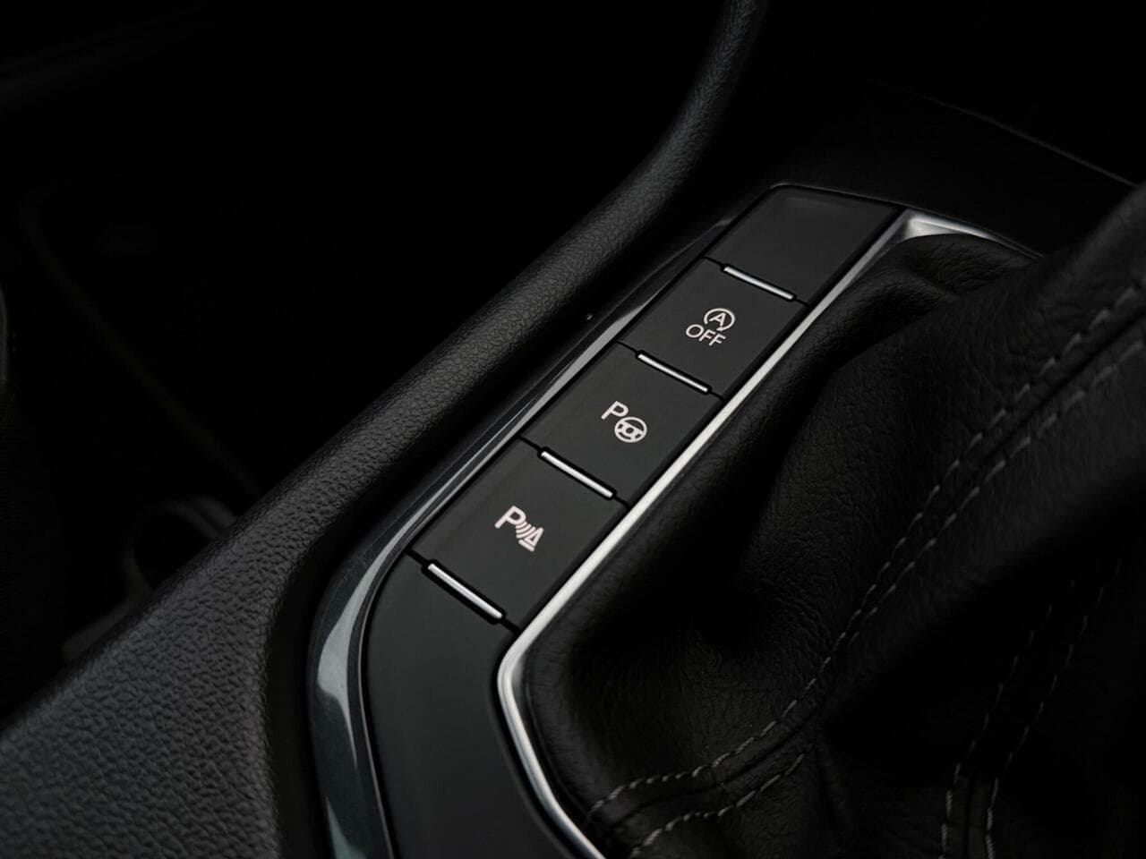 Volkswagen Tiguan thumbnail Misc Controls
