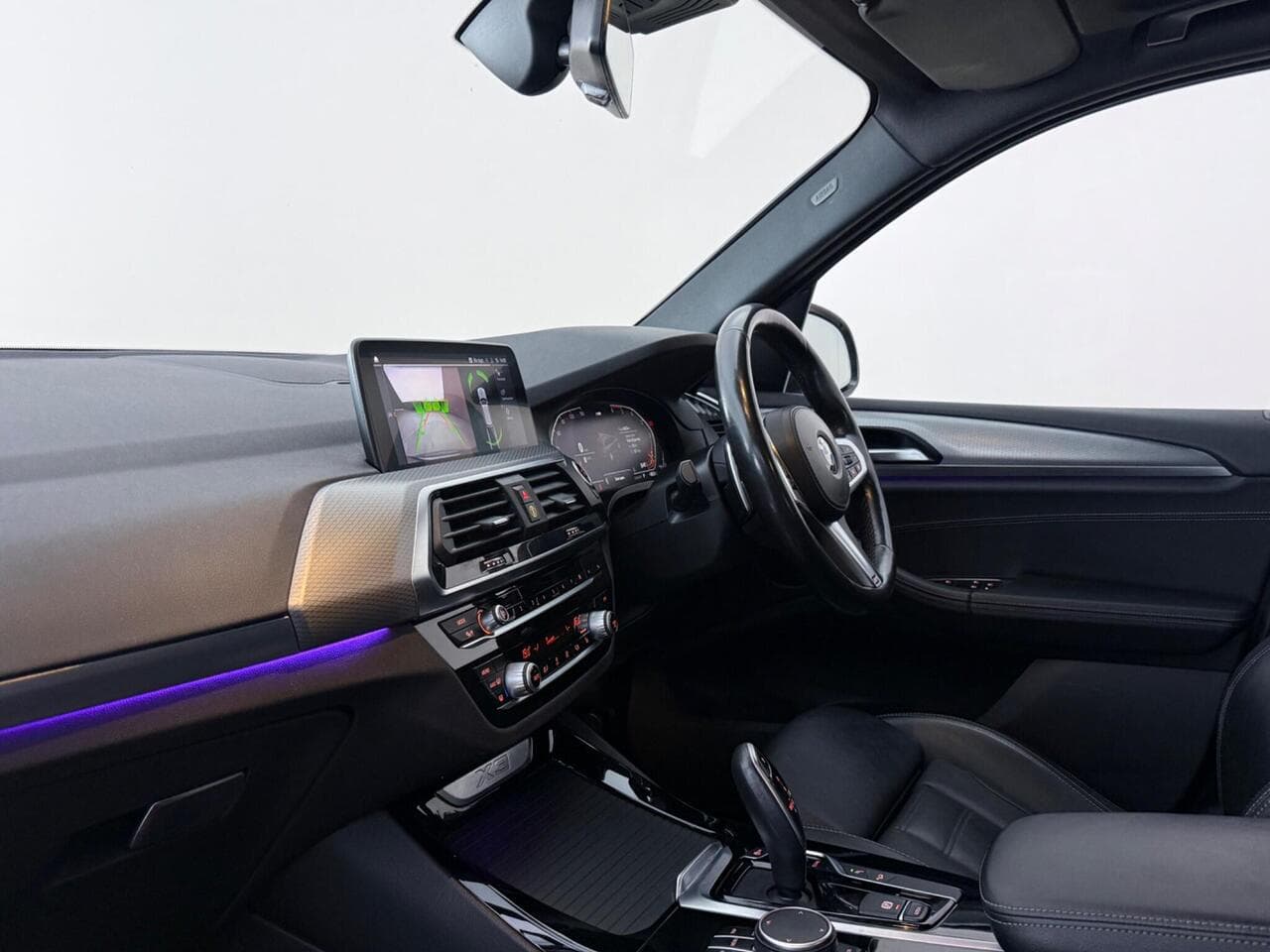 BMW X3 thumbnail Interior Front