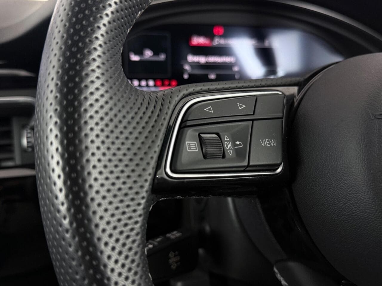 Audi A4 thumbnail Misc Controls