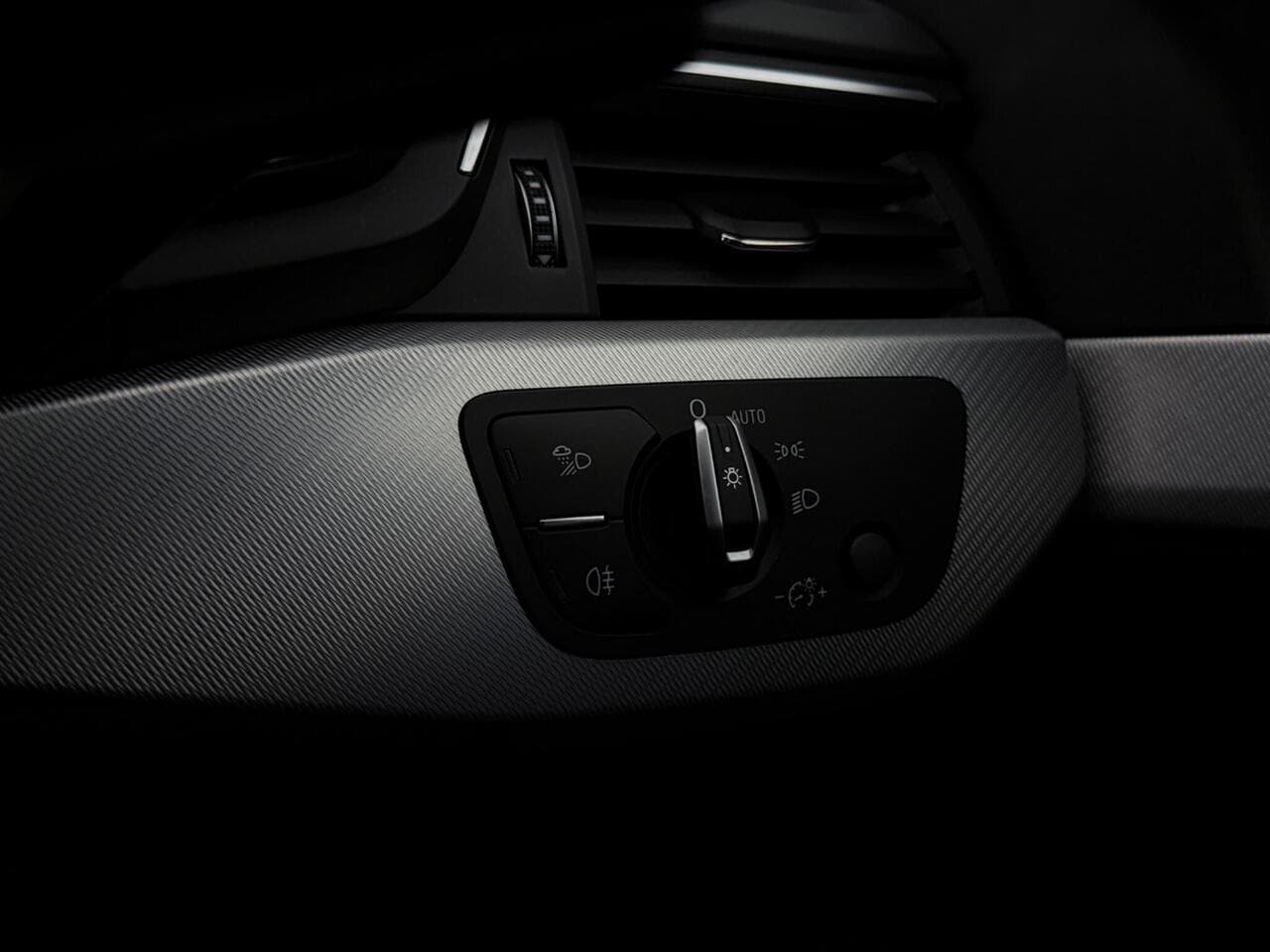 Audi A4 thumbnail Misc Controls