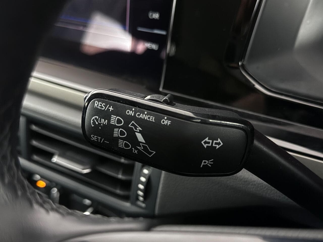 Volkswagen Polo thumbnail Misc Controls