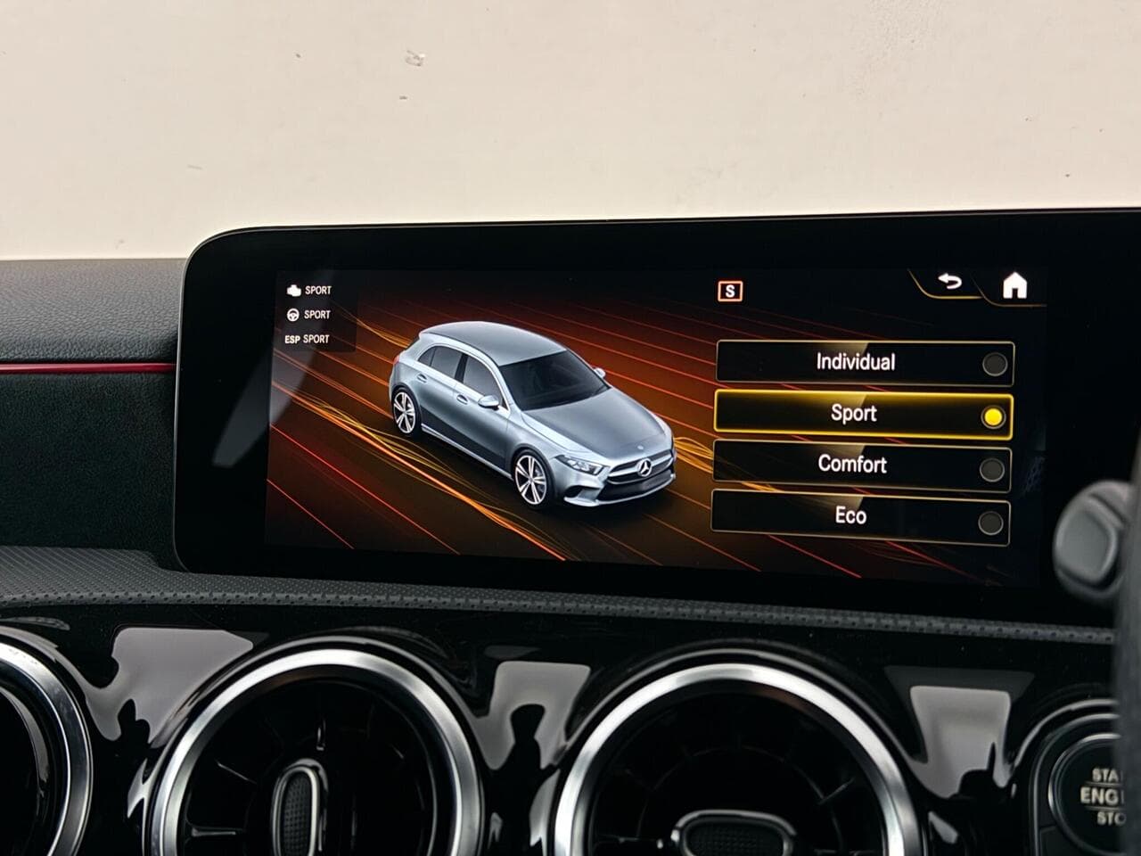 Mercedes-Benz A Class thumbnail Infotainment System