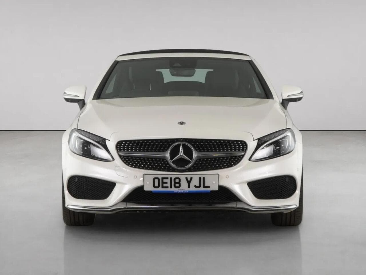 Mercedes-Benz C Class thumbnail Front