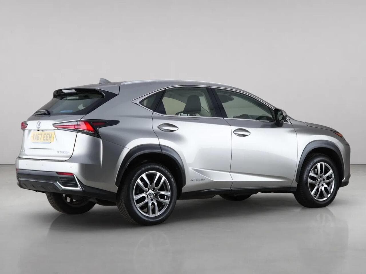 Lexus NX thumbnail Rear Right